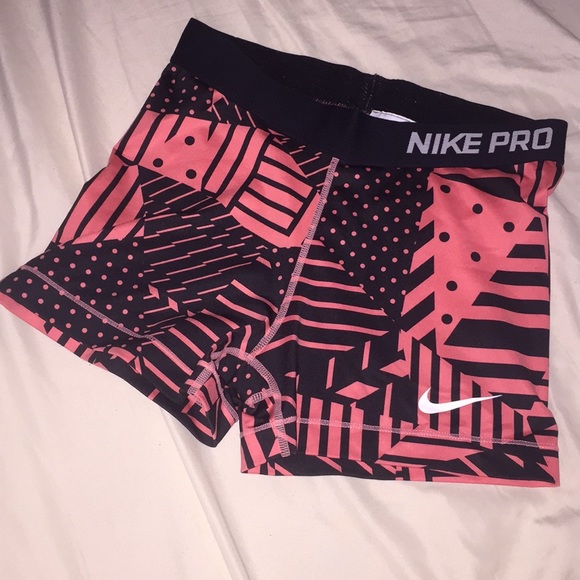 Pants - Coral Printed Nike Pros